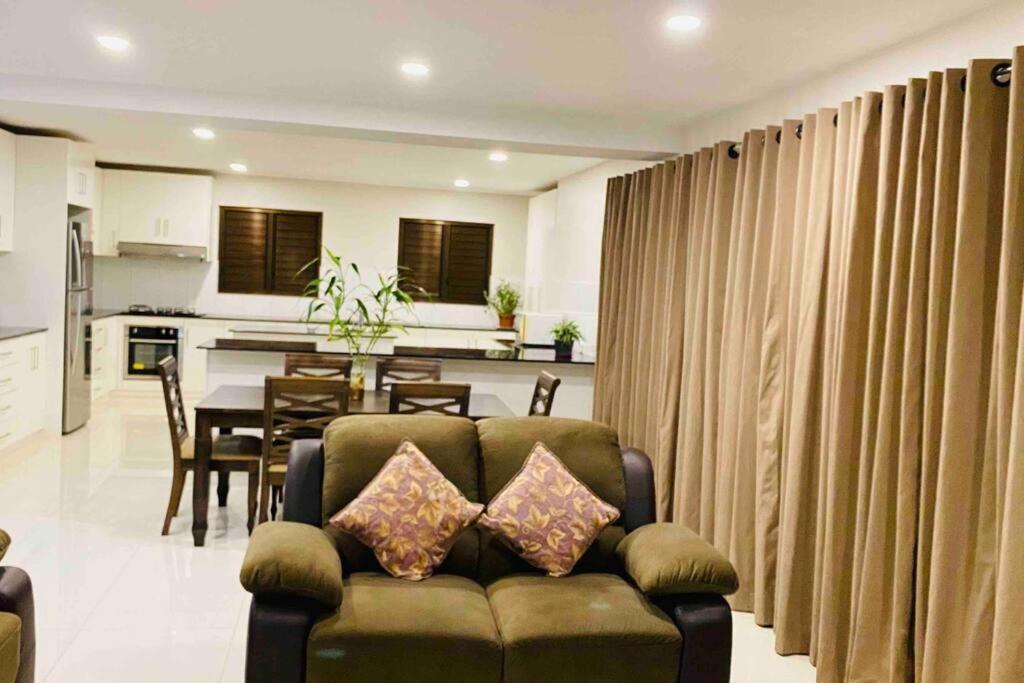 Lovely 4-Bedroom Holiday Home With Free Parking. Lautoka Luaran gambar