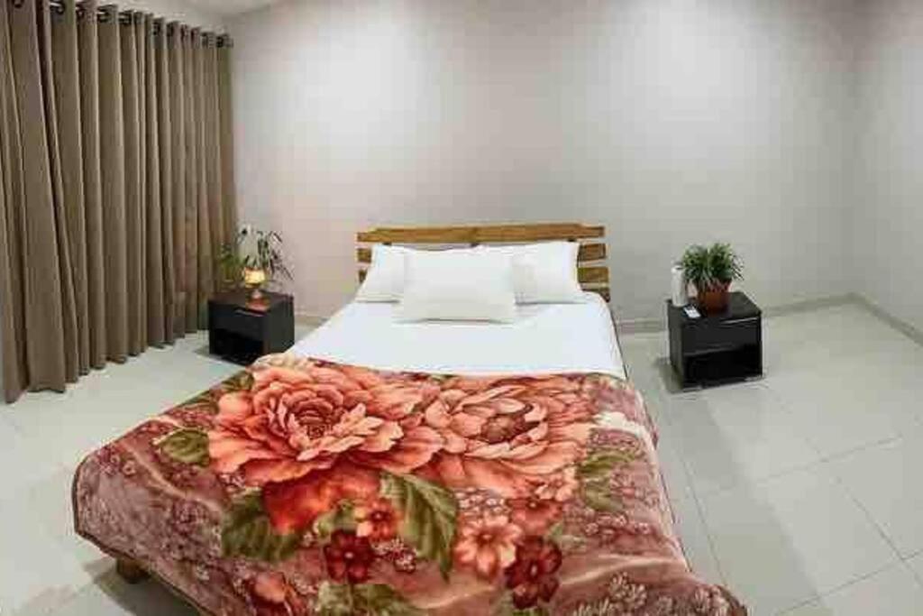 Lovely 4-Bedroom Holiday Home With Free Parking. Lautoka Luaran gambar