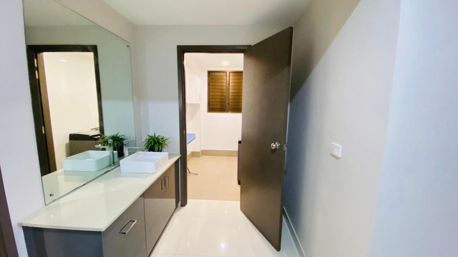 Lovely 4-Bedroom Holiday Home With Free Parking. Lautoka Luaran gambar